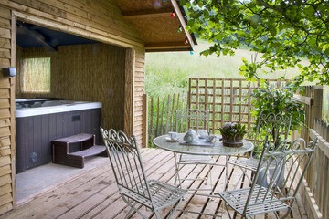 Woodland hot tub ... Woodland hot tub ...
